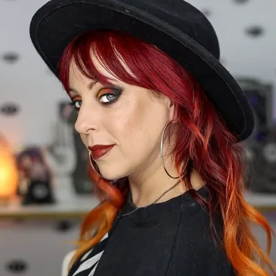 Linda profile