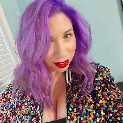 Jess Scull ♡ books + yap profile