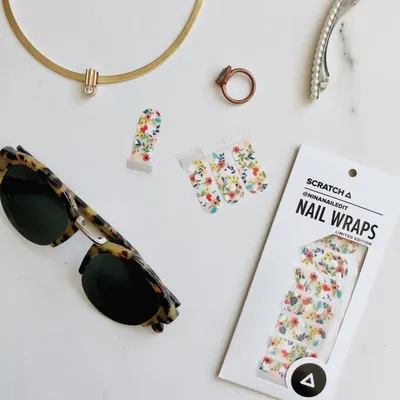 SCRATCH Nail Wraps profile