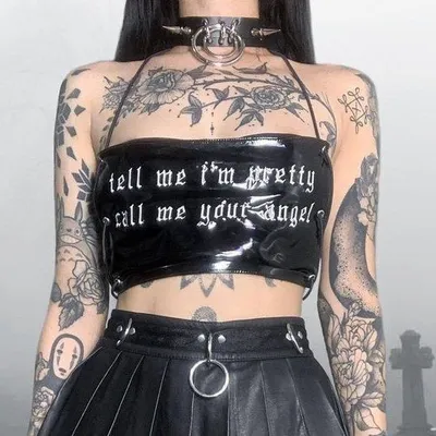Gothic🌑Authentic🖤Girls profile