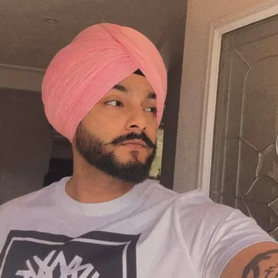𝐆 𝐎 𝐕 𝐈 𝐍 𝐃 🏴 Instagram profile photo
