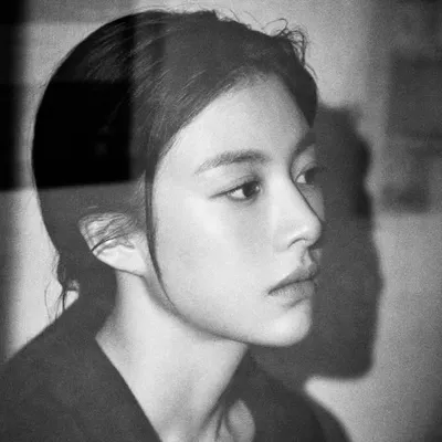 고윤정 profile