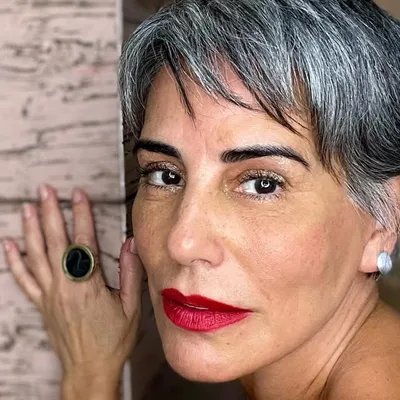 Gloria Pires profile