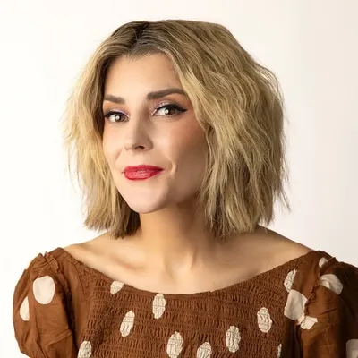 Grace Helbig profile
