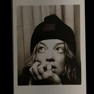 Polina Grebenik profile