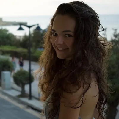 Caitlin Grech profile