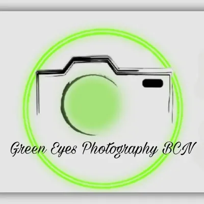 Green Eyes photography profile