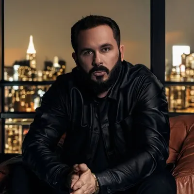 Greg Lansky profile