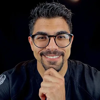 Dr. Emill Grisolía Chávez profile