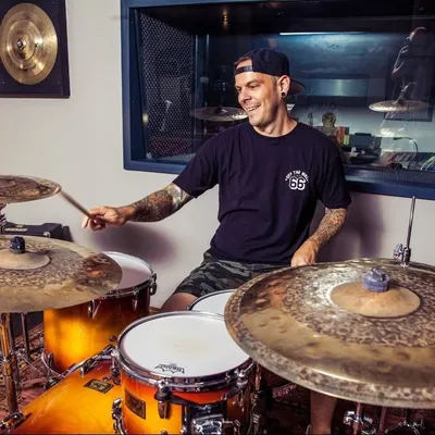 FALKO ECKEY | Drummer ๐ฅ profile