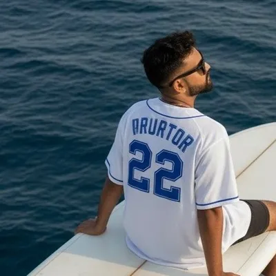 فخر profile