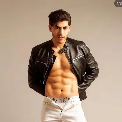 GUSTAVO ROSAS profile