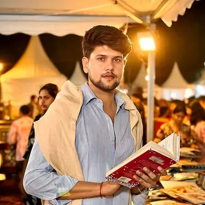Rajat Gurjar | Books | Fashion | UGC profile