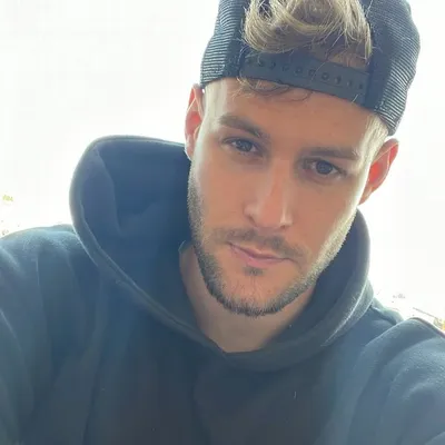 Roman Uhr | Fitness meets Piano ๐ค profile