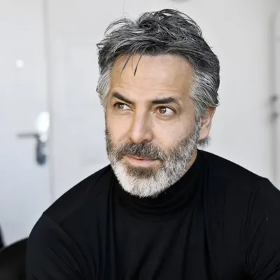 Guillermo Zapata profile