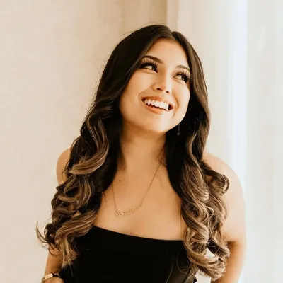 Christina Nguyen ๐ต Explore Arizona, Food & Travel profile