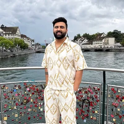 HIMANSHU CHANDNANI profile