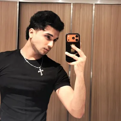 Hadeen Aujla ๐ฎ๐ณ profile