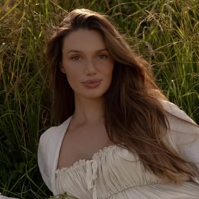 Hailey McLaine Outland profile