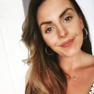 Jessica Louise Walsh💜 profile