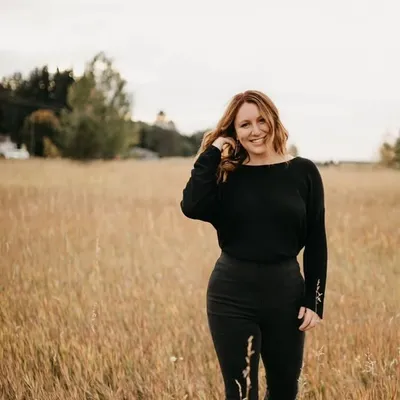 Kate Firth profile