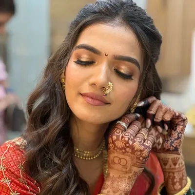 Mini Mahadik Mandhare profile