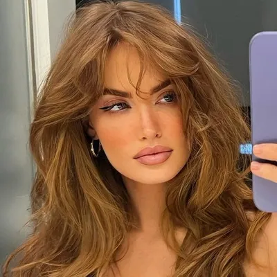 H A L E Y B A Y L E E profile