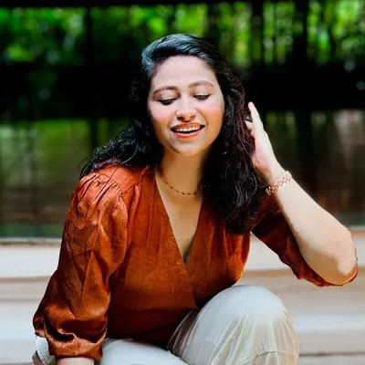 Sneha Ghildiyal profile