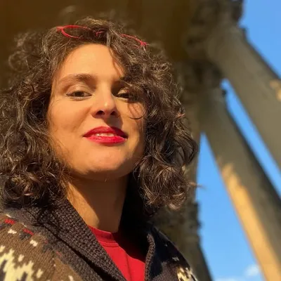 Haanaa Kamkar profile