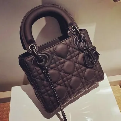HANDBAGS BOUTIQUE QATAR ๐ถ๐ฆ profile