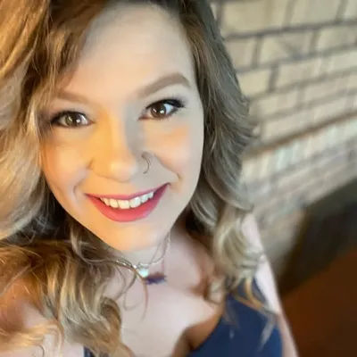 Hannah Brown profile