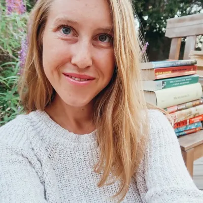 Hannah McNeely profile
