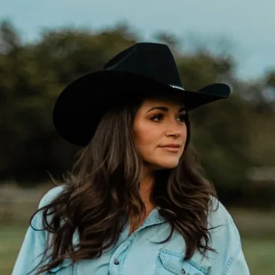 Hannah Ellis profile