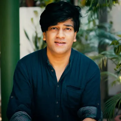 Hanu Dixit profile