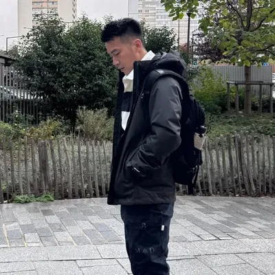 GH LEE profile