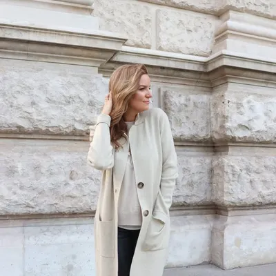 martina l lifestyle blog profile