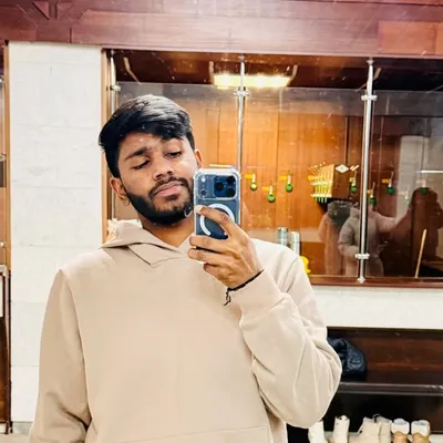 мσнαи нαяιнαяαи :) हरिहरन |ॐ profile