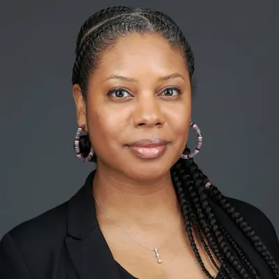 Quiana profile