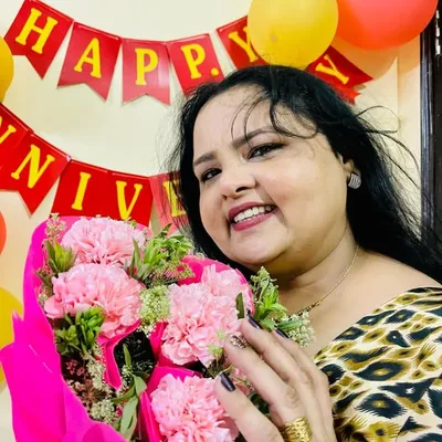 komal profile