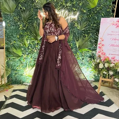 Harshi khatri profile