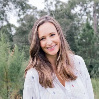 Kelly . Handmade Pottery. DIY . Decor . Humor . Life profile