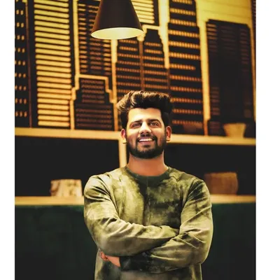 Hassan hunjra profile