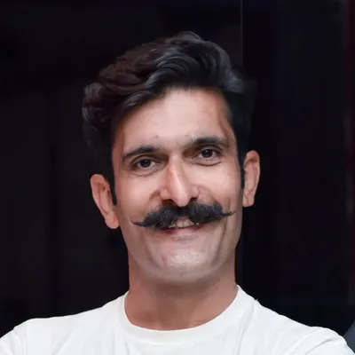 Hassan Khan Personal profile