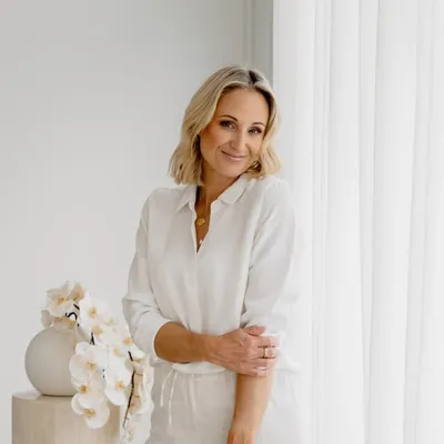 Hayley Mae | Maternity & Newborn Photographer profile