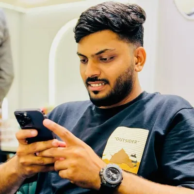 Hardik Solanki profile