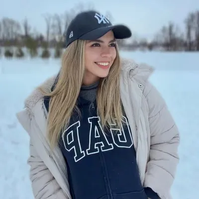 Estephanie Castro profile