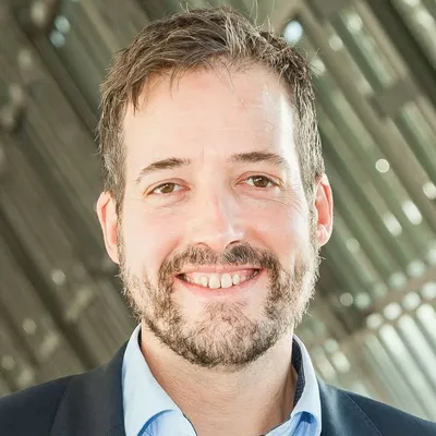 Dirk Bettenworth profile