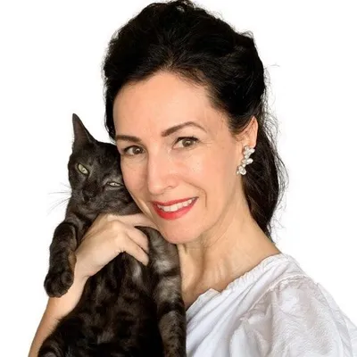 Helene Papillon Cat Expert profile