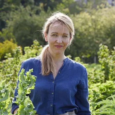Helen James profile