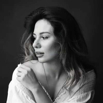Helen Özen Bora profile
